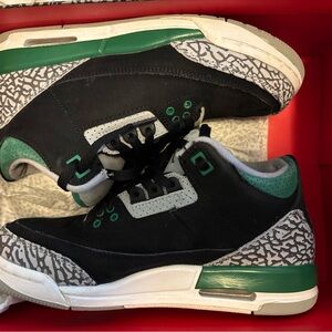 Jordan 3’s pine Green